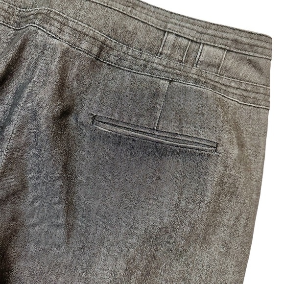 Sandro Sportswear Gray Denim Pleat-Front Wide Leg Crop Pants Size 6 - Picture 10 of 12